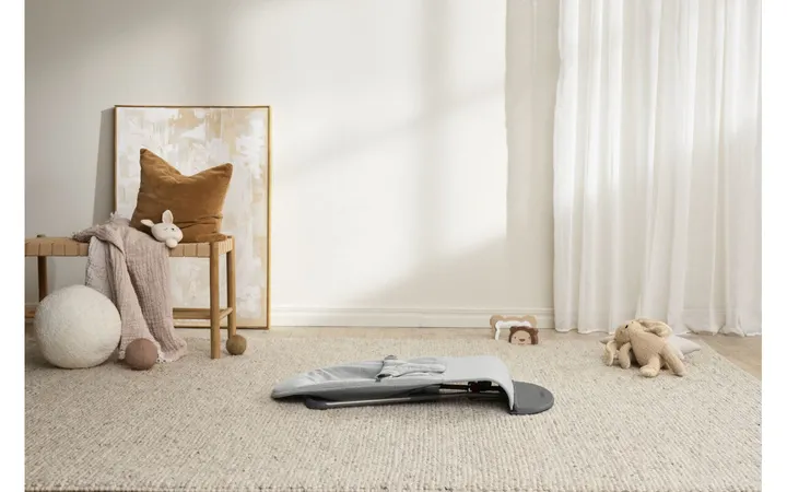 Шезлонг для немовлят BabyBjorn Bouncer BLISS Woven Light Grey Melange — Photo 19