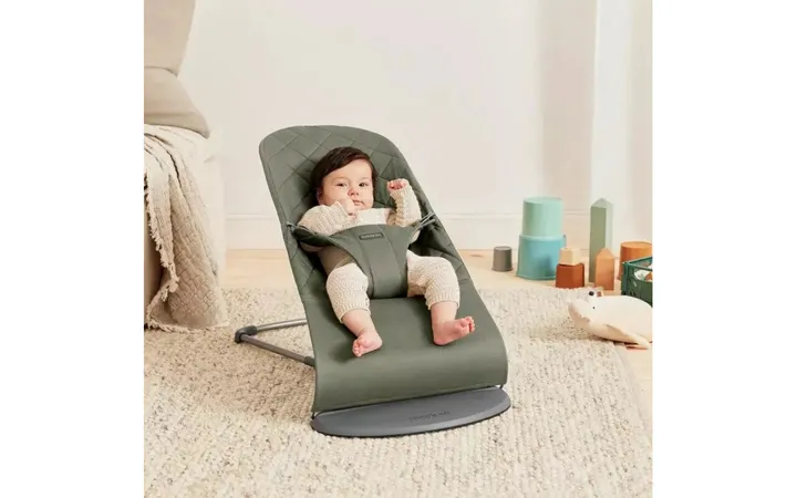 Шезлонг для немовлят BabyBjorn Bouncer BLISS Woven Dark Green Classic Quilt — Photo 11