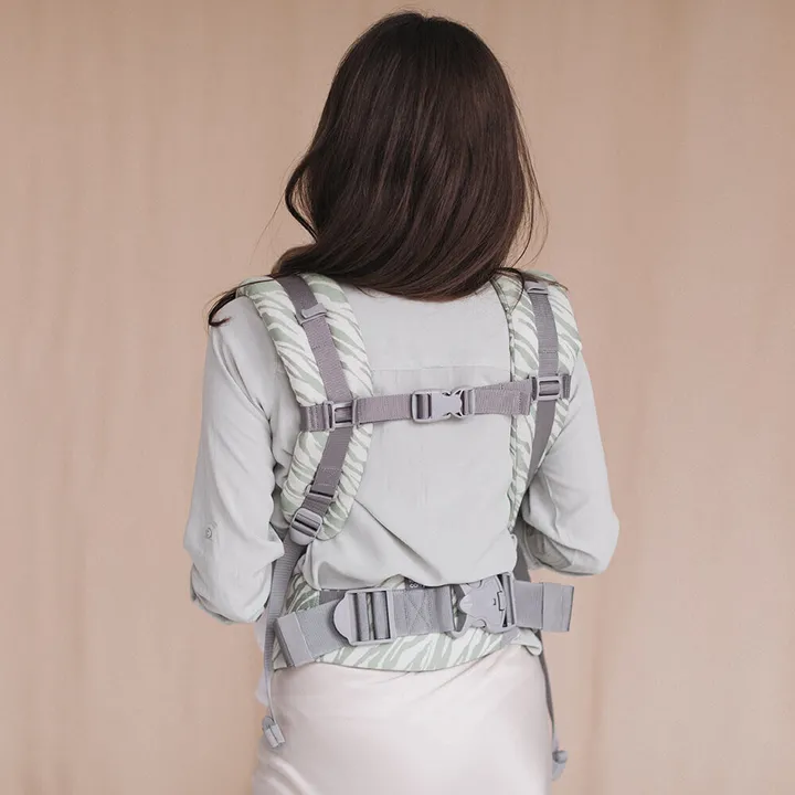 Ерго-рюкзак Love &amp; Carry ONE Cotton+Bamboo Лемонграс — Photo 10
