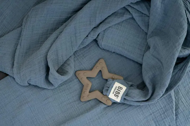 Муслінова тканина пелюшка BIBS Muslin Swaddle 1 шт в упаковці 120*120 см з сумкою для зберігання Petrol — Photo 19