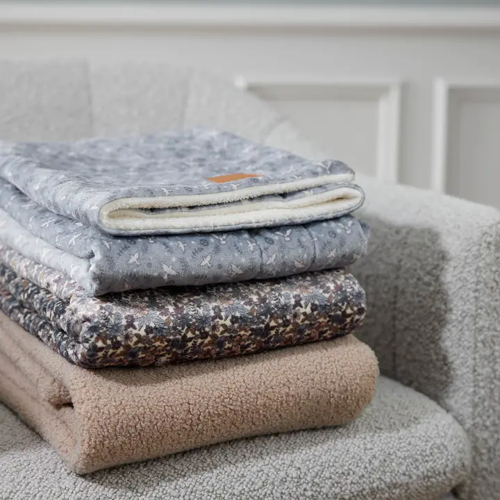 Плед Elodie Details Pearl Velvet Blanket Pink Bouclé — Photo 5