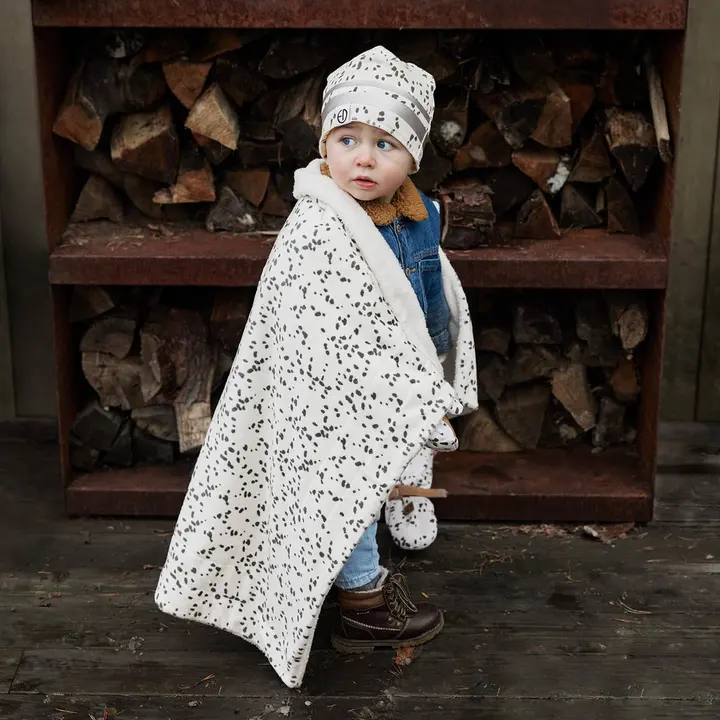 Плед Elodie Details Pearl Velvet Blanket Dalmatian Dots — Photo 7