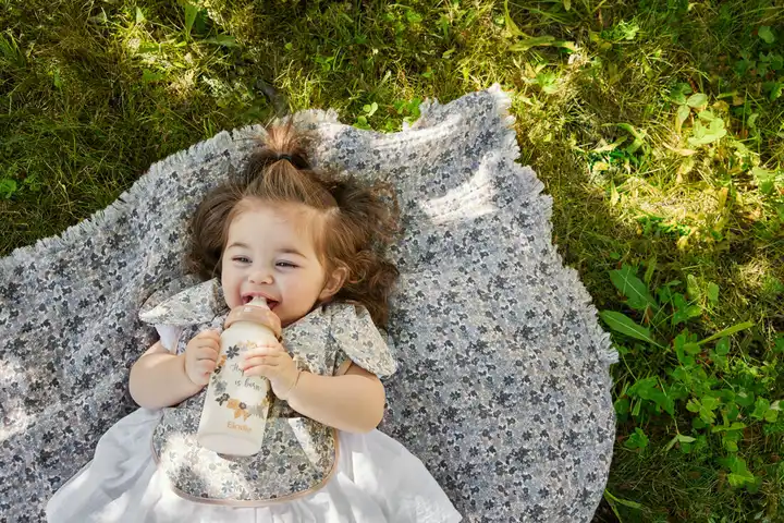 Нагрудник для годування Elodie Details Baby Bib Blue Garden — Photo 5