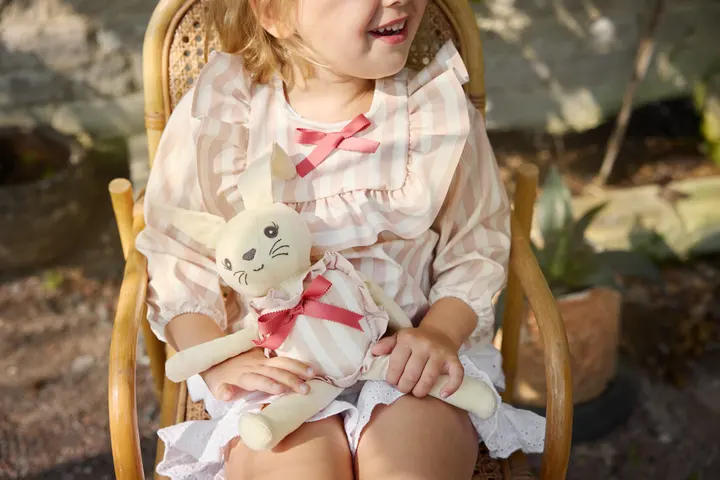 Нагрудник з рукавами для годування Elodie Details Longsleeved Baby Bib Candy Stripes — Photo 7