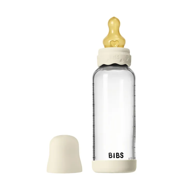 Скляна дитяча пляшечка BIBS Glass Boheme Baby Bottle Round Latex 1 pack 240 мл Medium Flow (середній потік) Ivory — Photo 7