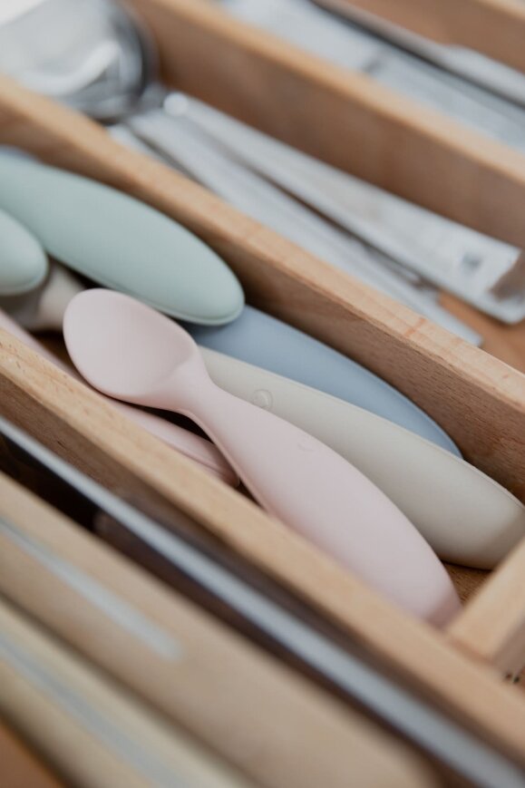 Набір дитячих ложок для годування BIBS Spoon Set Sage (2 шт) — Photo 8