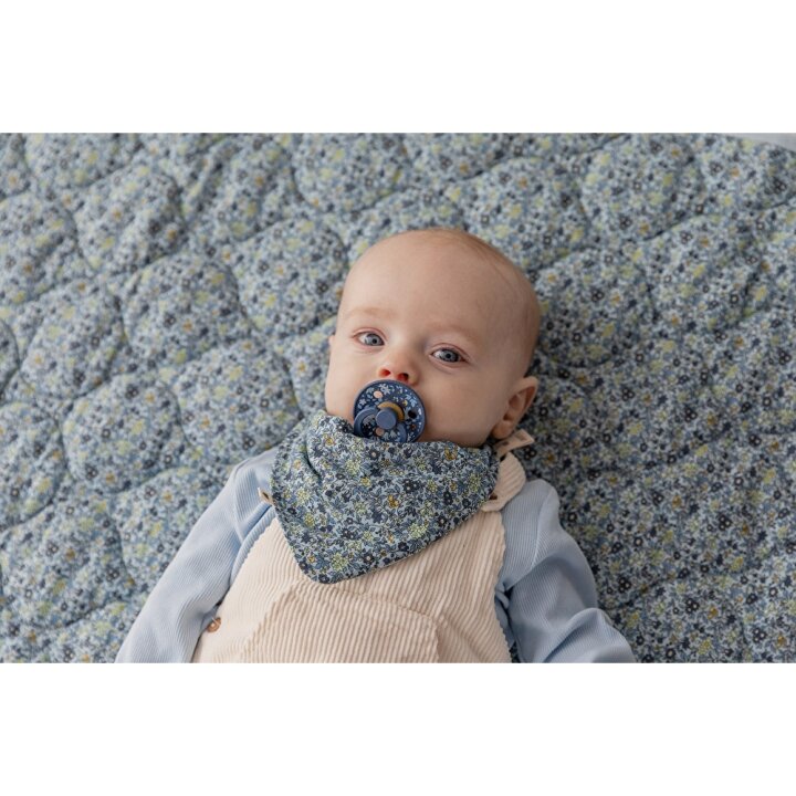 Нагрудник BIBS x Liberty Bandana Bib – Chamomile Lawn Baby Blue — Photo 5