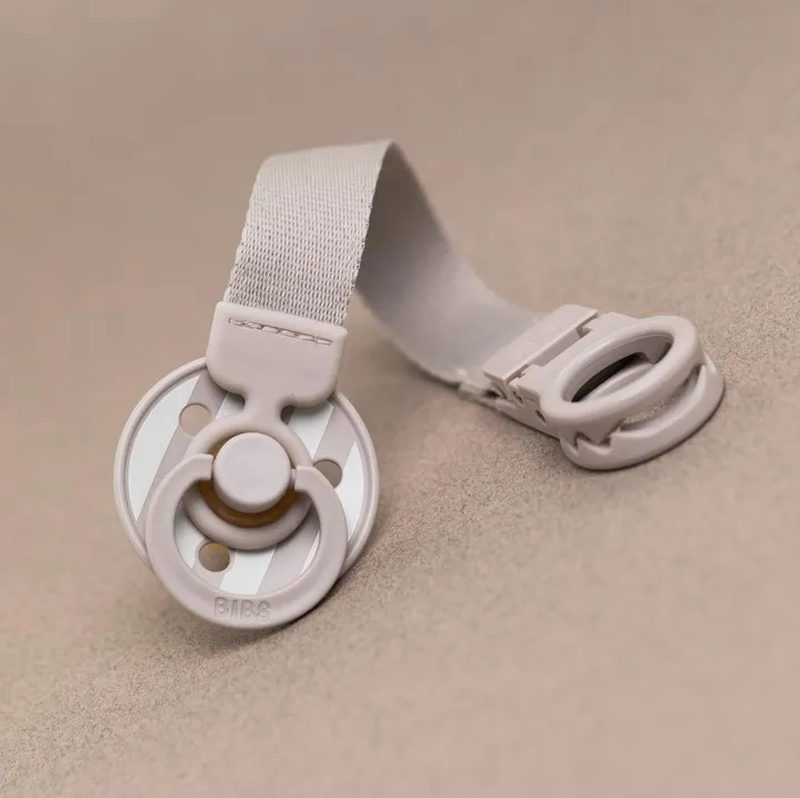 Тримач-стрічка для пустушки з петлею BIBS Pacifier Clip Loop Pine — Photo 31