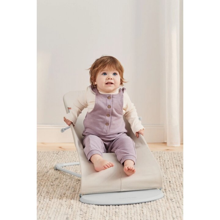 Шезлонг для немовлят BabyBjorn Bouncer BLISS 3D Jersey Light Beige — Photo 10