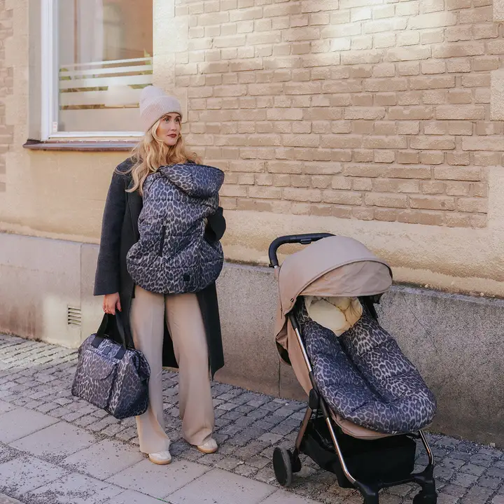 Сумка для мами Elodie Details Le Leopard — Photo 19