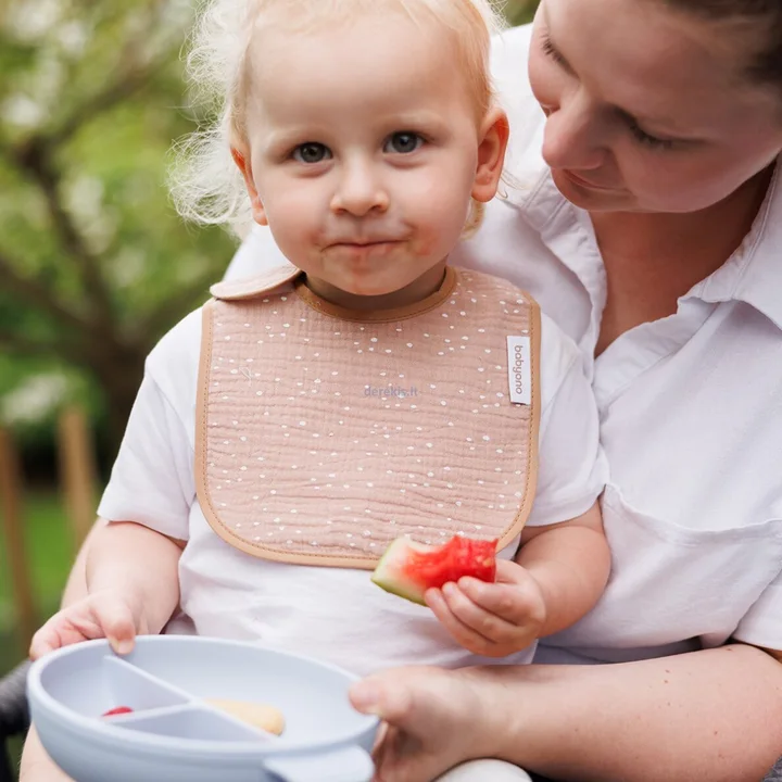 Нагрудник мусліновий коричневий (0м+) (30 х 20 см) /"Babyono" — Photo 11