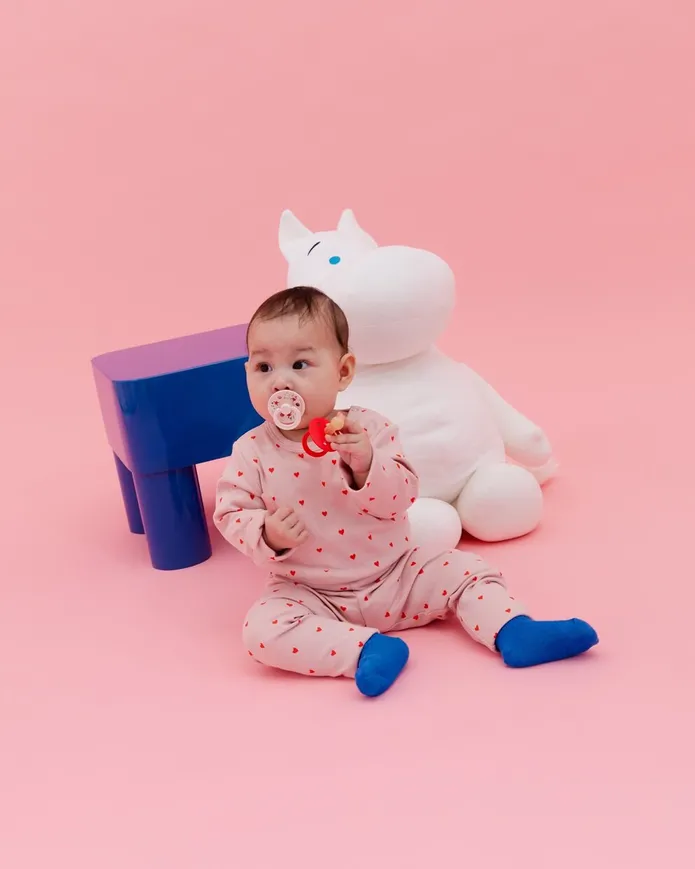 Пустушка BIBS x Moomins Colour Latex Round (кругла) Dreaming – Baby Pink (6-18 міс) — Photo 7